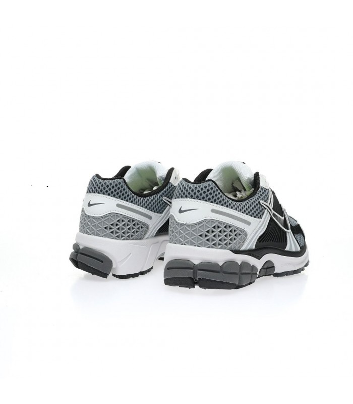 کفش پیاده روی نایک Nike zoom vomero 5