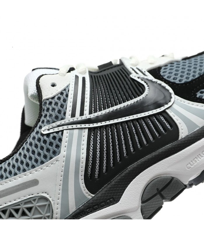 کفش پیاده روی نایک Nike zoom vomero 5
