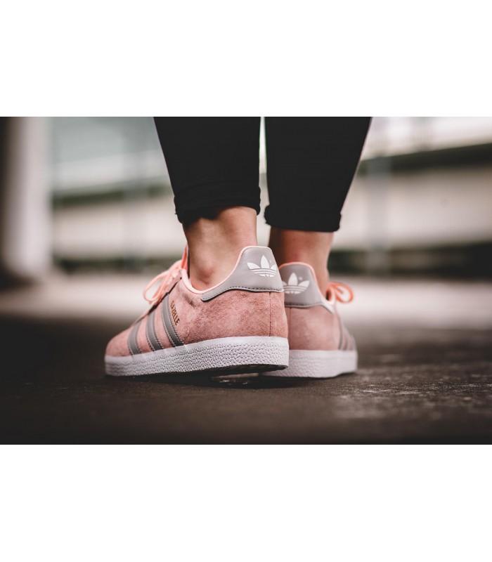 کفش پیاده روی آدیداس adidas gazelle
