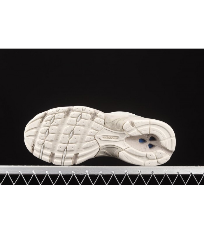 کفش پیاده روی زنانه نیو بالانس Newbalance 530