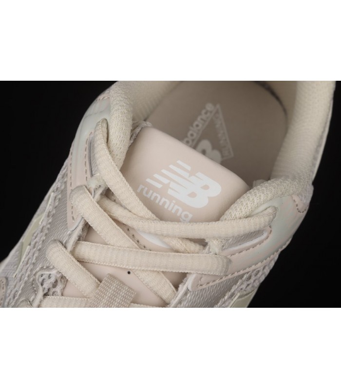 کفش پیاده روی زنانه نیو بالانس Newbalance 530