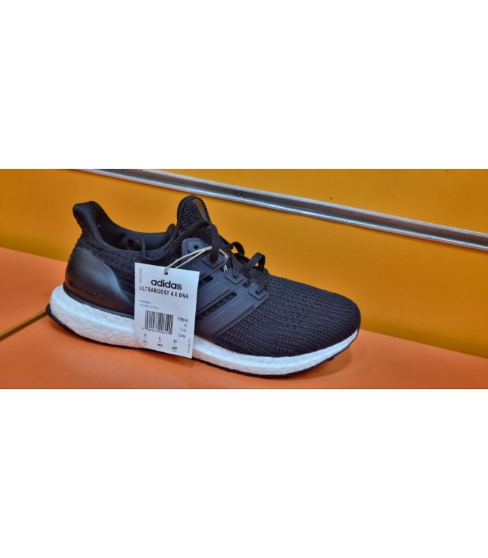 کفش پیاده روی آدیداس Adidas Ultra Boost FY9318