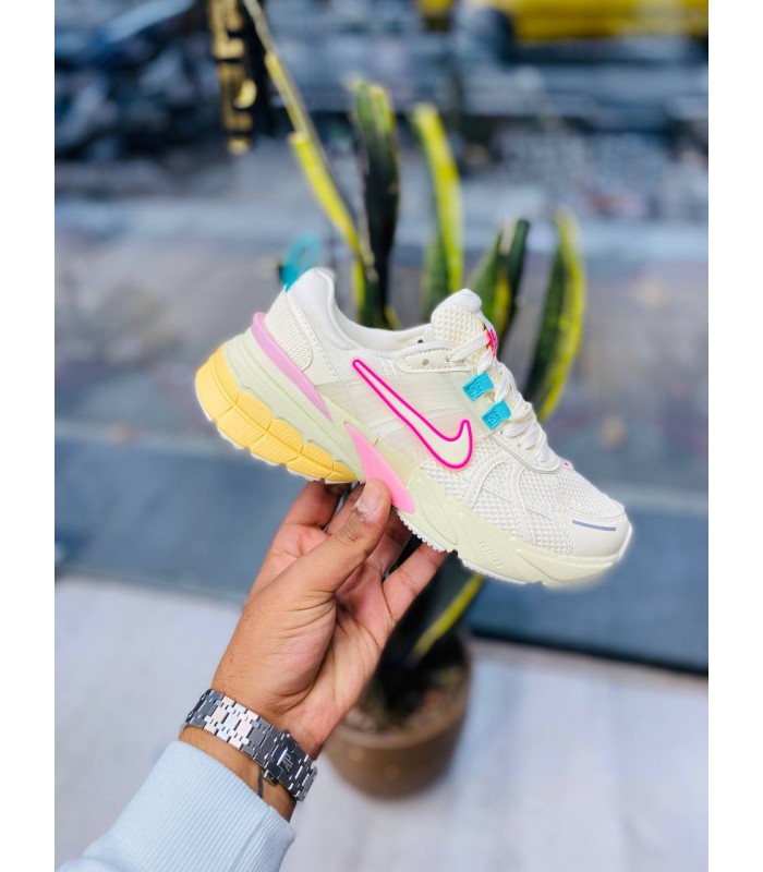 کفش پیاده روی نایک NIKE V2K