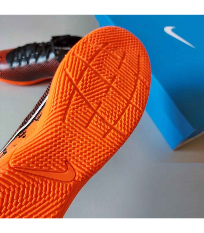 کفش فوتسال طرح نایک مرکوریال مشکی سوپرفلای۳۶۰ Nike mercurial superfly 360 IN BO