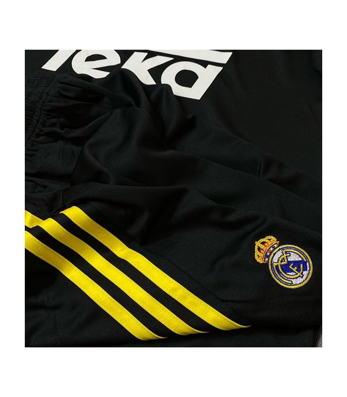 کیت و شورت کلاسیک رئال مادرید Real Madrid Classic Kit 2000 With Short