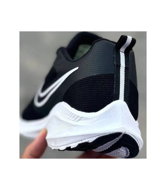 کفش پیاده روی نایک زوم مشکی سفید Nike Zoom shoes