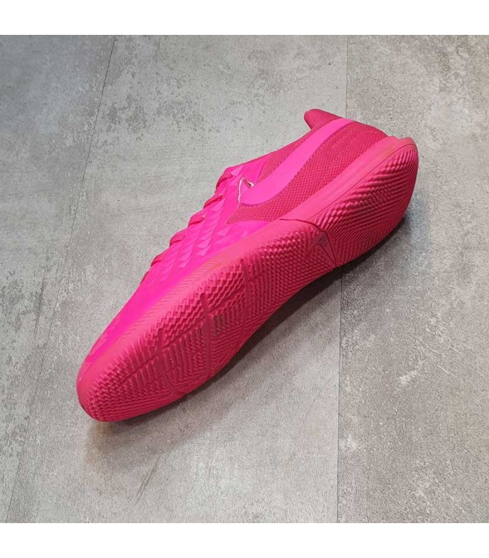 کفش فوتسال نایک تمپو لجند 8 ری اکت طرح اصلی NIKE TIEMPO LEGEND 8 IC Indoor Pink