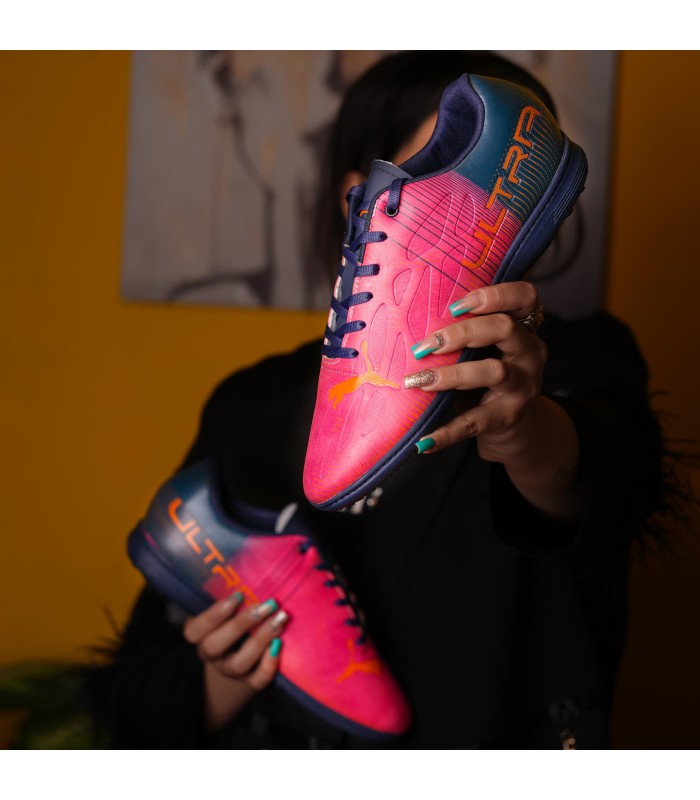 کفش فوتسال پوما اولترا صورتی سورمه ای طرح اصلی Puma Ultra IC Indoor