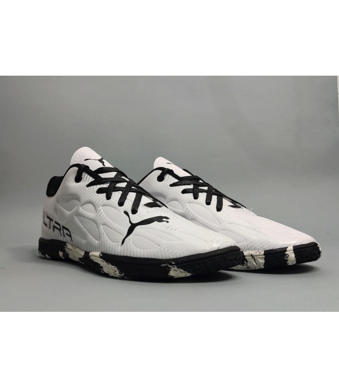کفش فوتسال پوما اولترا سفید مشکی طرح اصلی Puma Ultra IC Indoor