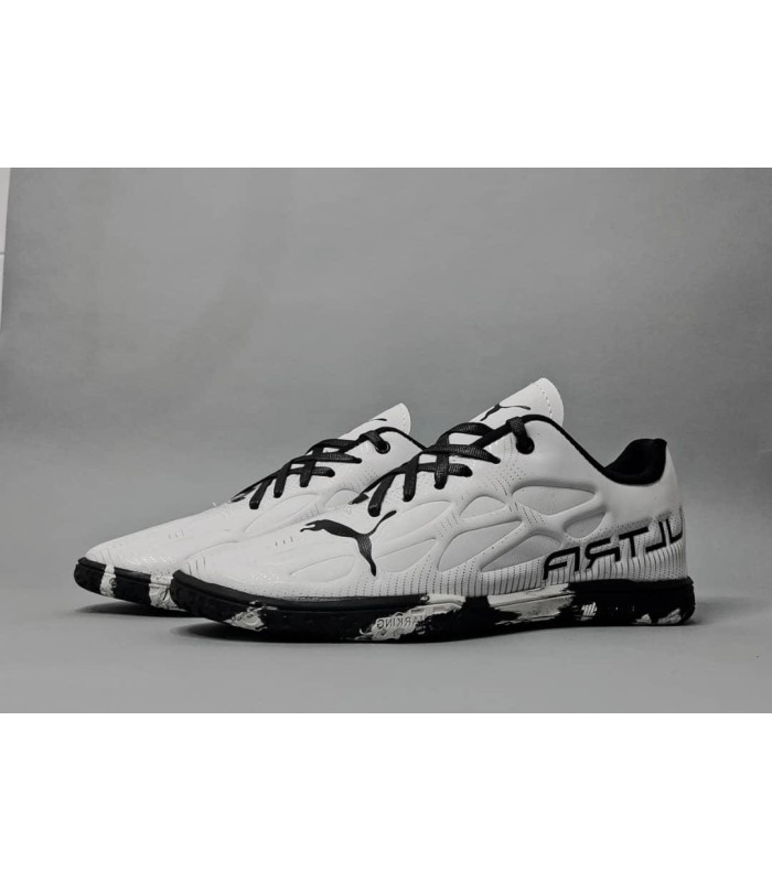 کفش فوتسال پوما اولترا سفید مشکی طرح اصلی Puma Ultra IC Indoor