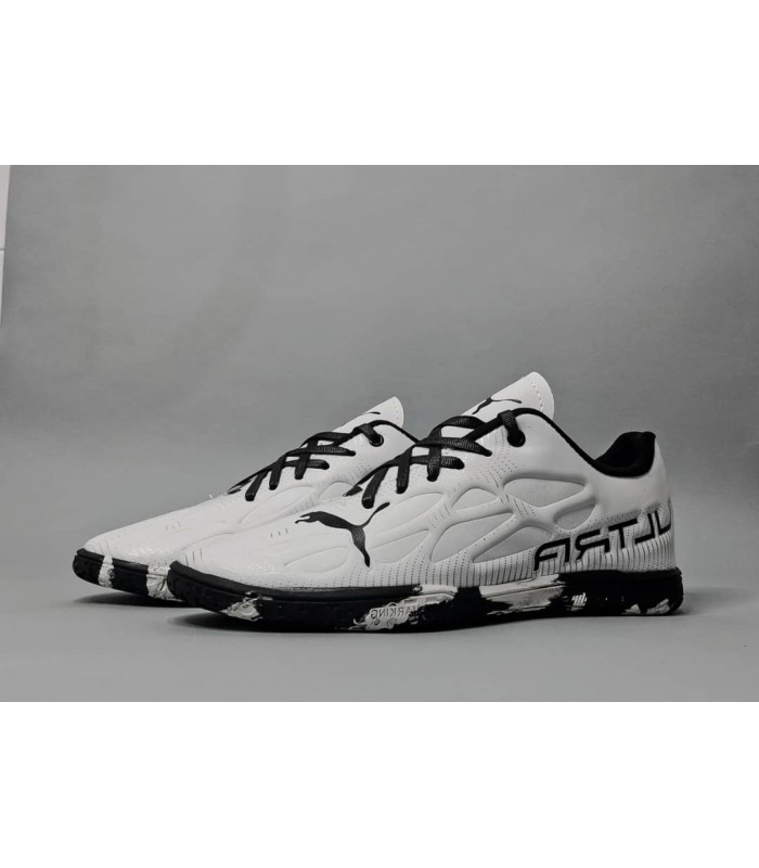 کفش فوتسال پوما اولترا سفید مشکی طرح اصلی Puma Ultra IC Indoor