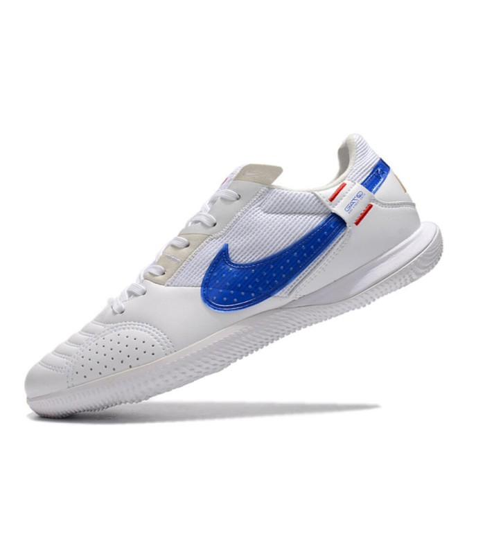 کفش فوتسال نایک استریت گتو طرح اصلی سفید آبی Nike Street Gato IC Indoor