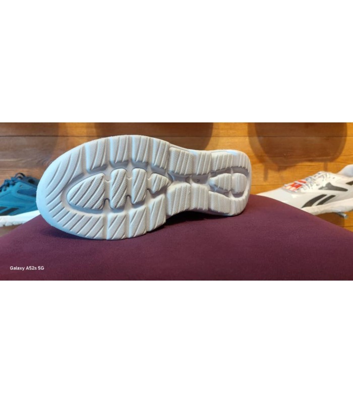 کفش پیاده روی اسکیچرز اولترا گو مشکی سفید Skechers Ultra Go Running Shoes