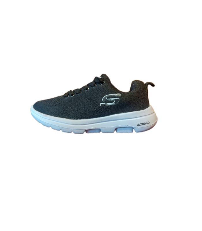 کفش پیاده روی اسکیچرز اولترا گو مشکی سفید Skechers Ultra Go Running Shoes
