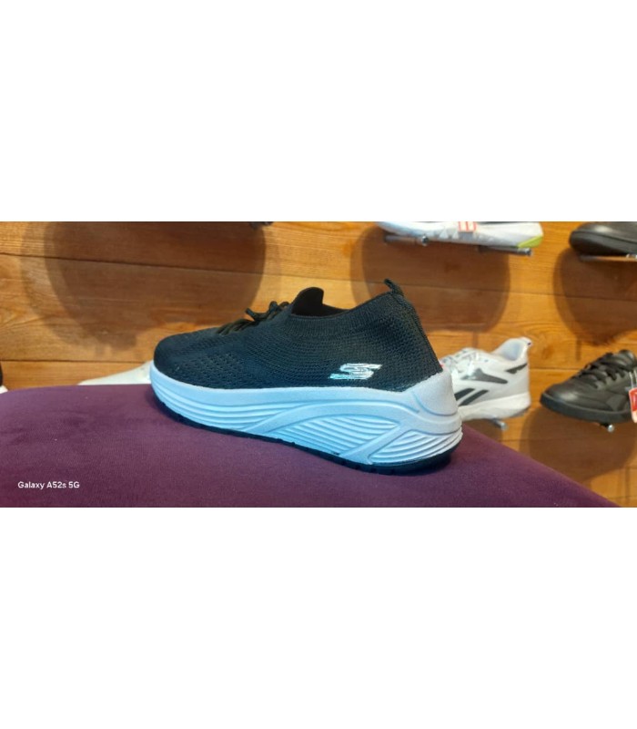 کفش پیاده روی اسکیچرز گو والک سفید مشکی Skechers Ultra Go Running Shoes