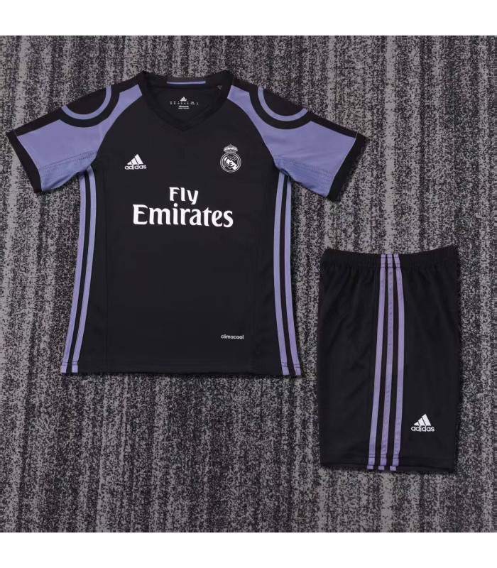 تیشرت و شورت کلاسیک رئال مادرید Real Madrid Classic T-Shirt and Shorts 2016