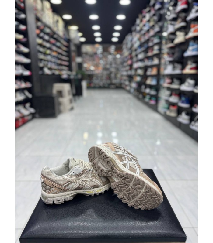 کفش پیاده روی اسیکس کاهانا کرم Asics Gel-Kahana 8 Cream