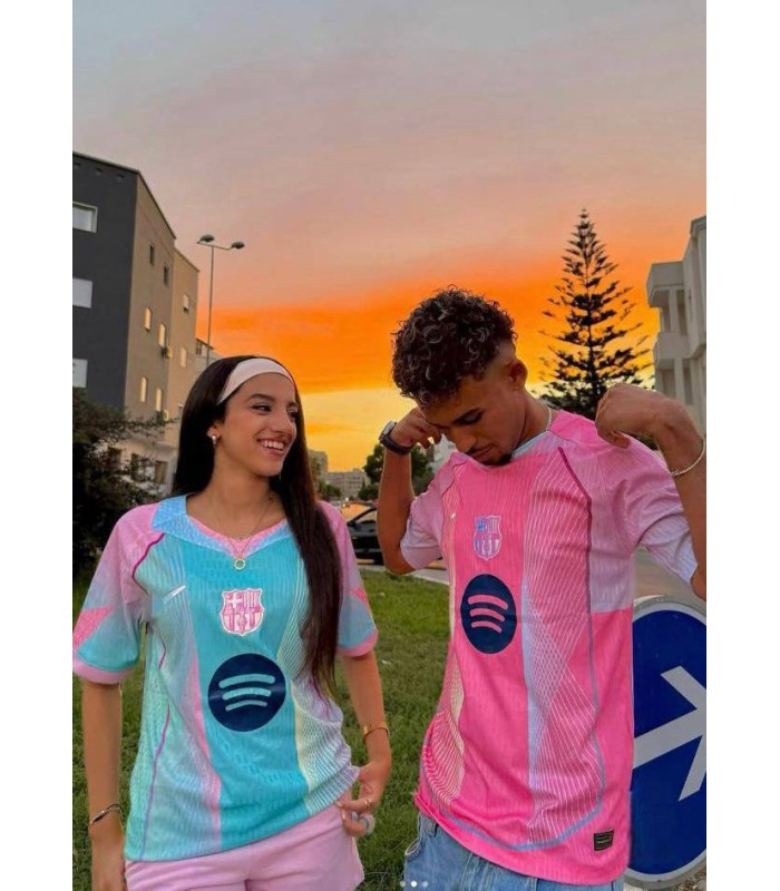 تیشرت پلیری صورتی بارسلونا Barcelona's First Team Player Kit Pink 2026