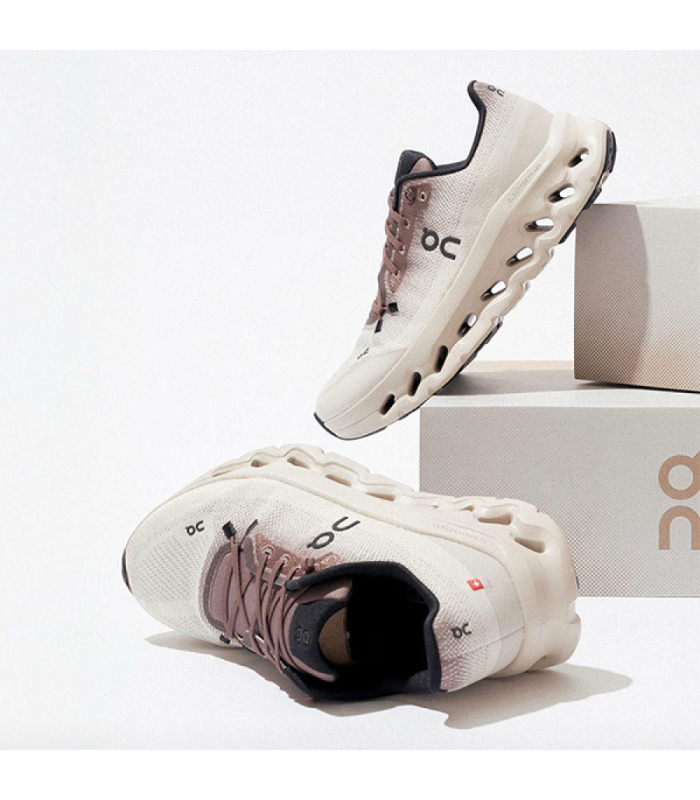 کفش پیاده روی آن رانینگ On Running CLOUDTILT - Trainers