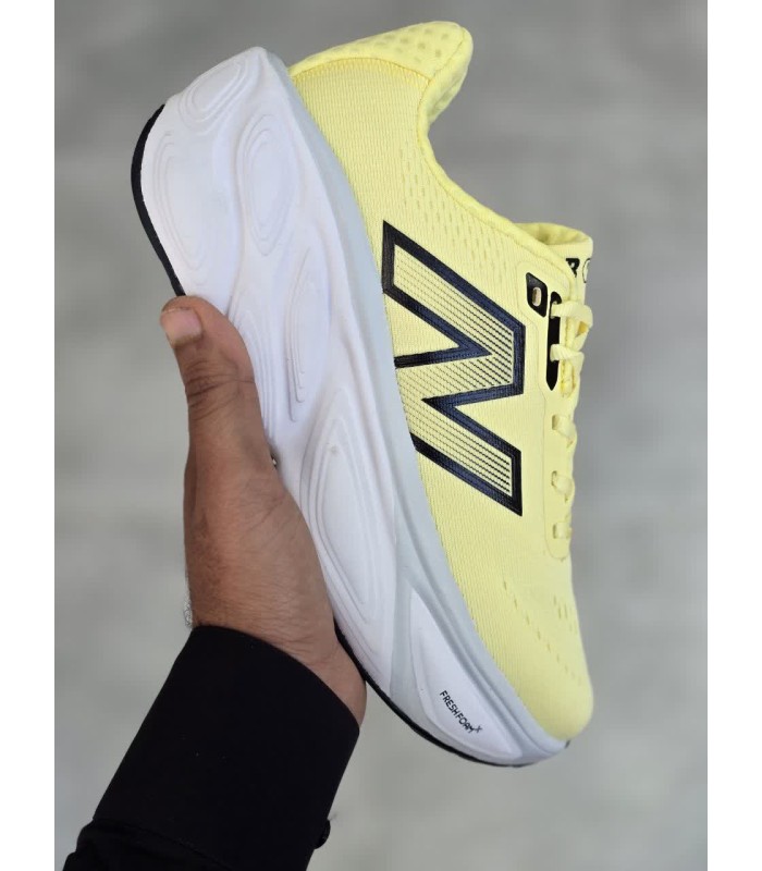 کفش پیاده روی نیوبالانس فرش فوم New Balance Fresh Foam X More v5 shoes