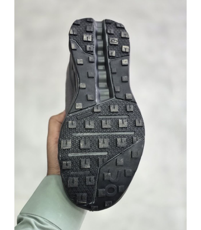کفش پیاده روی مردانه آن رانینگ On Running Shoes Black