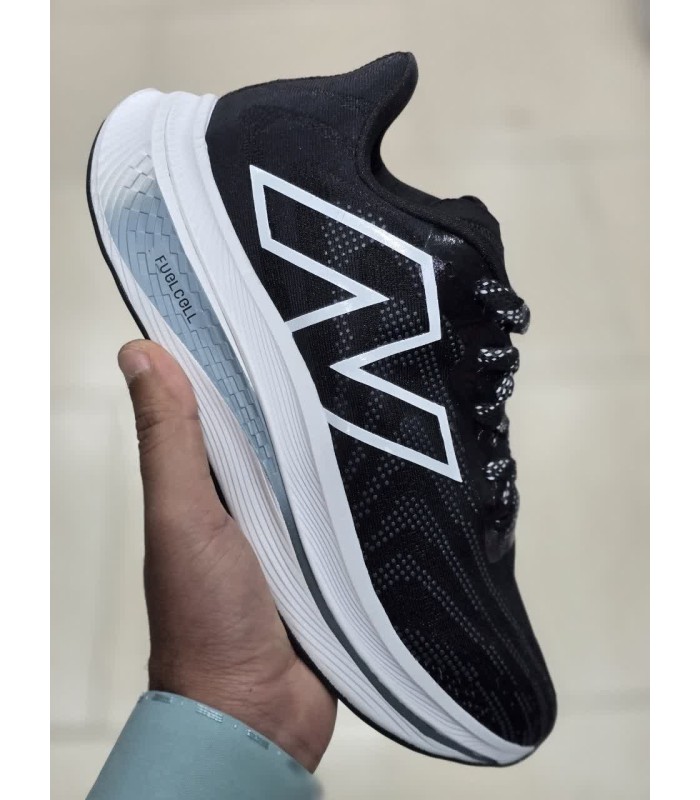 کفش پیاده روی مردانه نیوبالانس مشکی NewBalance Fuel Cell