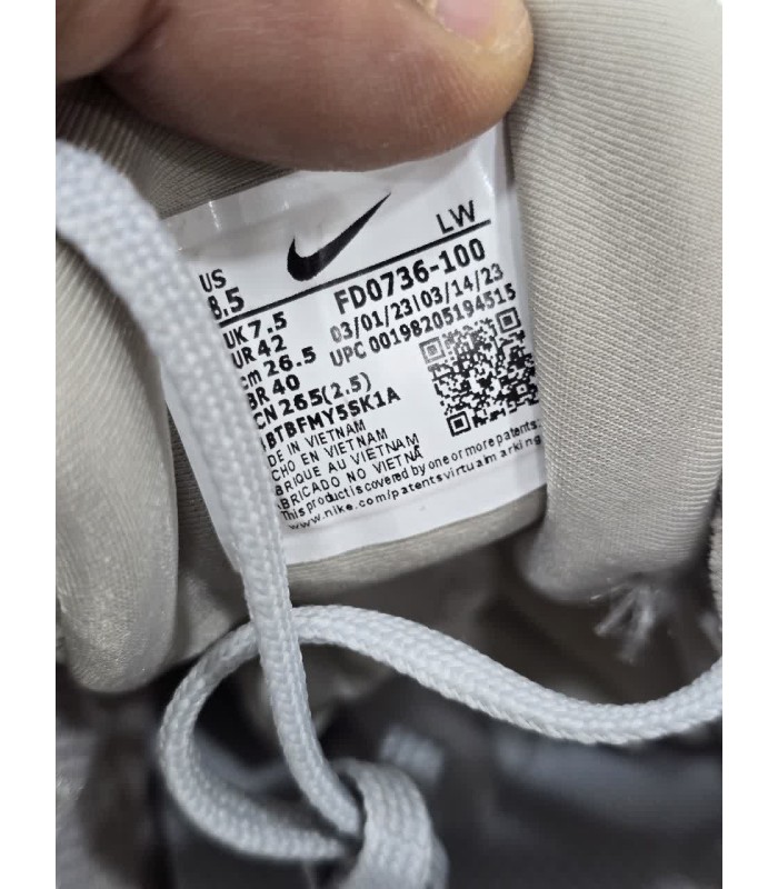 کفش پیاده روی نایک وی تو کی 5 نقره ای مشکی Nike V2k 5 Silver Black