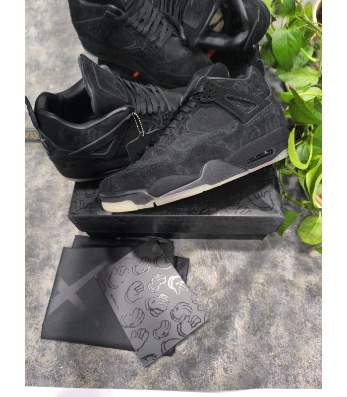 کفش بسکتبال نایک ایر جردن ۴ کواز مشکی Nike air Jordan 4 kaws black suede