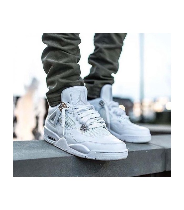کفش بسکتبال نایک ایر جردن ۴ سفید Nike air Jordan 4 white and silver