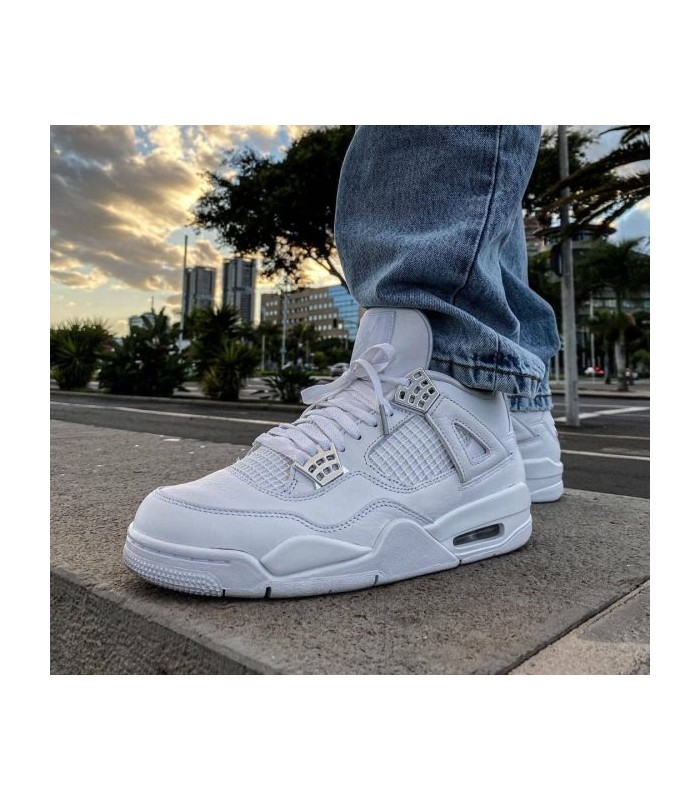 کفش بسکتبال نایک ایر جردن ۴ سفید Nike air Jordan 4 white and silver