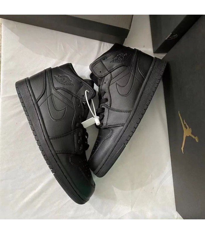 کفش پیاده روی نایک ایر جردن وان ساقدار Nike AIR JORDAN 1 MID Black