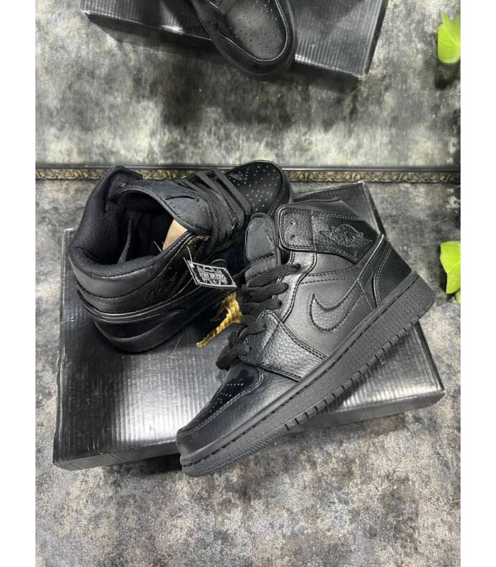 کفش پیاده روی نایک ایر جردن وان ساقدار Nike AIR JORDAN 1 MID Black