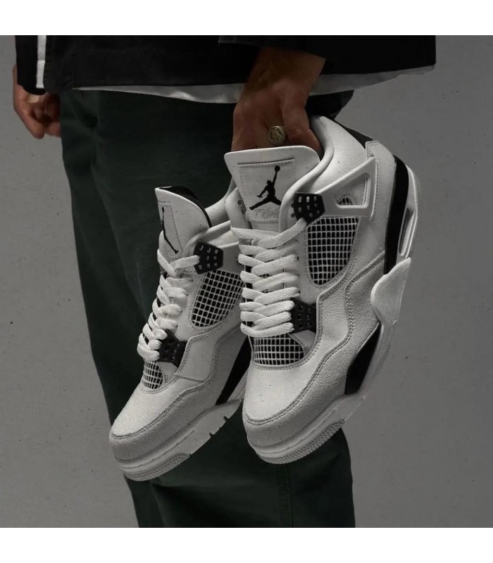 کفش بسکتبال نایک ایر جردن ۴ میلیتری سفید مشکی Nike air jordan 4 military White balck
