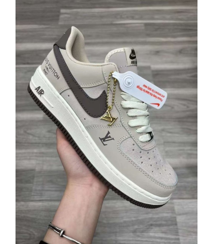 نایک ایر فورس وان لویی ویتون Nike air force 1 Louis Vuitton