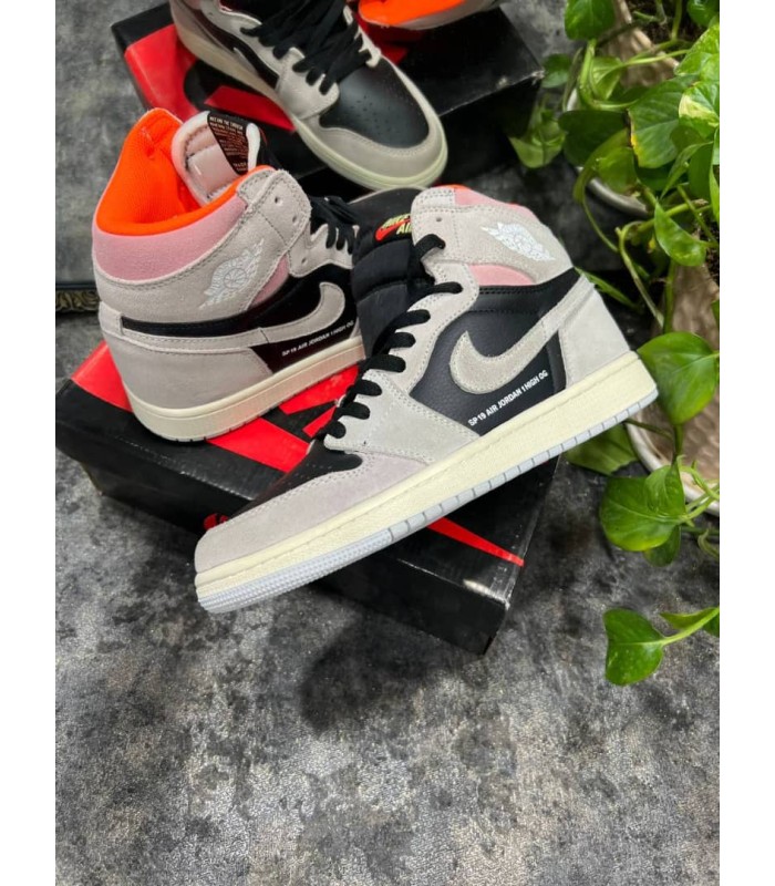 کفش پیاده روی نایک ایر جردن وان ساقدار آف وایت Nike air Jordan 1 high off-white suede leather