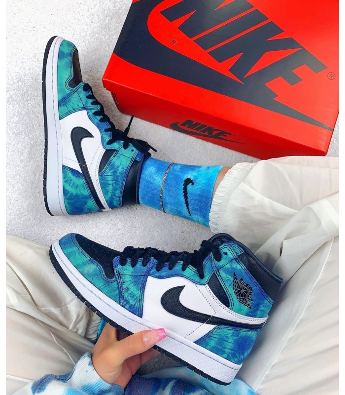 کفش پیاده روی نایک ایر جردن وان ساقدار آبی Nike air Jordan 1 high tie dye blue