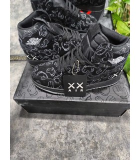 کفش پیاده روی نایک جردن وان ساقدار کواز مشکی Nike air jordan 1 kaws Black