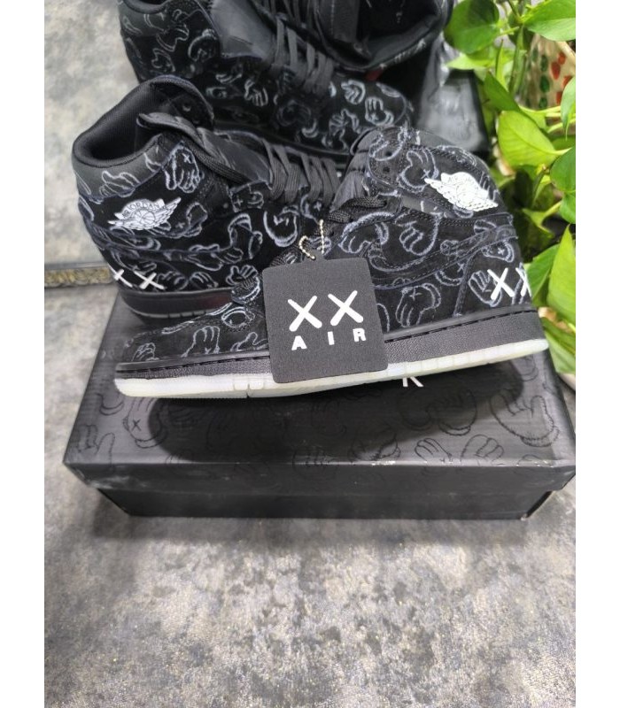 کفش پیاده روی نایک جردن وان ساقدار کواز مشکی Nike air jordan 1 kaws Black