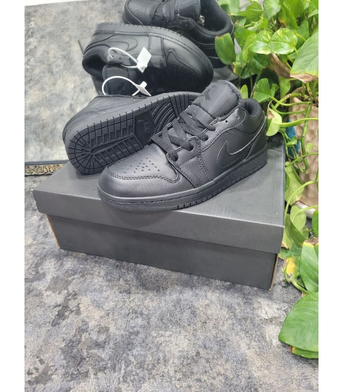 کفش پیاده روی نایک جردن وان بدون ساق چرم مشکی Nike air jordan 1 low black