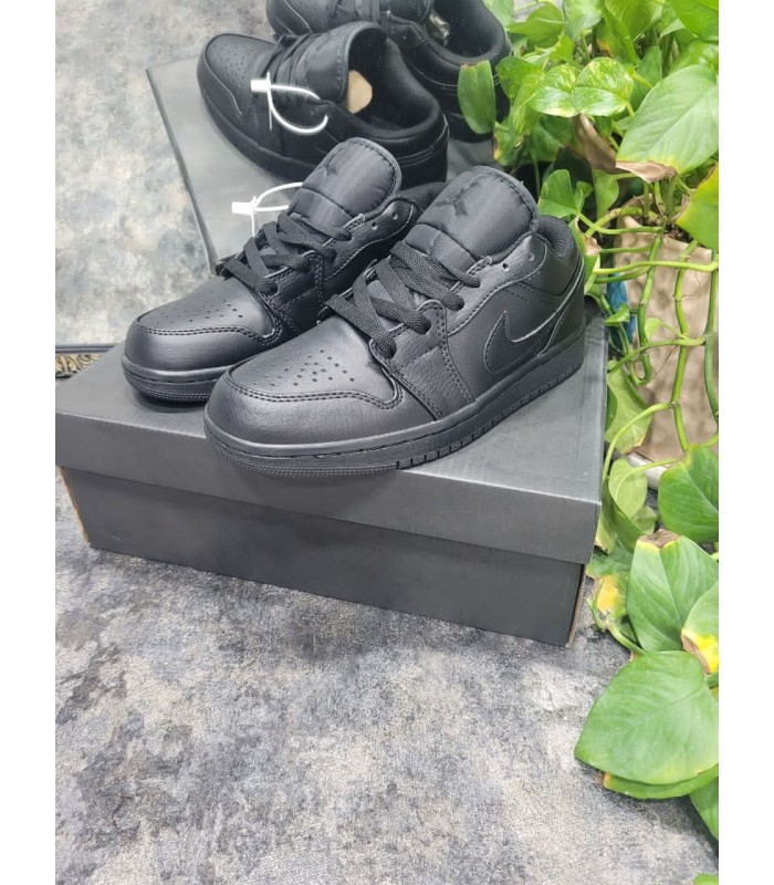 کفش پیاده روی نایک جردن وان بدون ساق چرم مشکی Nike air jordan 1 low black