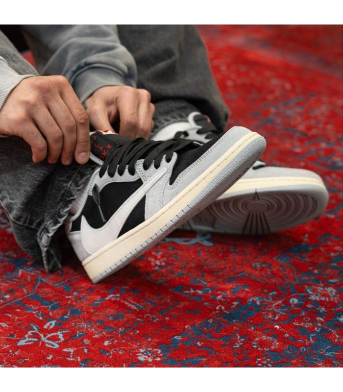 کفش پیاده روی نایک جردن وان بدون ساق تراویس اسکات Nike jordan 1 low travis scott