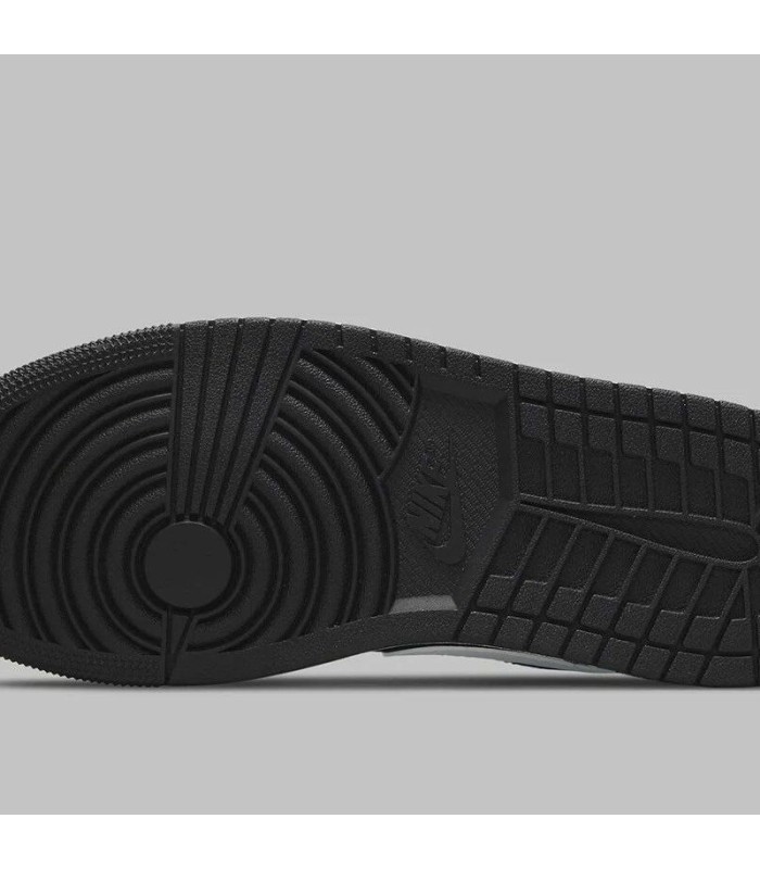 کفش پیاده روی نایک ایر جردن وان بدون ساق مشکی سفید Nike air jordan 1 low black and white