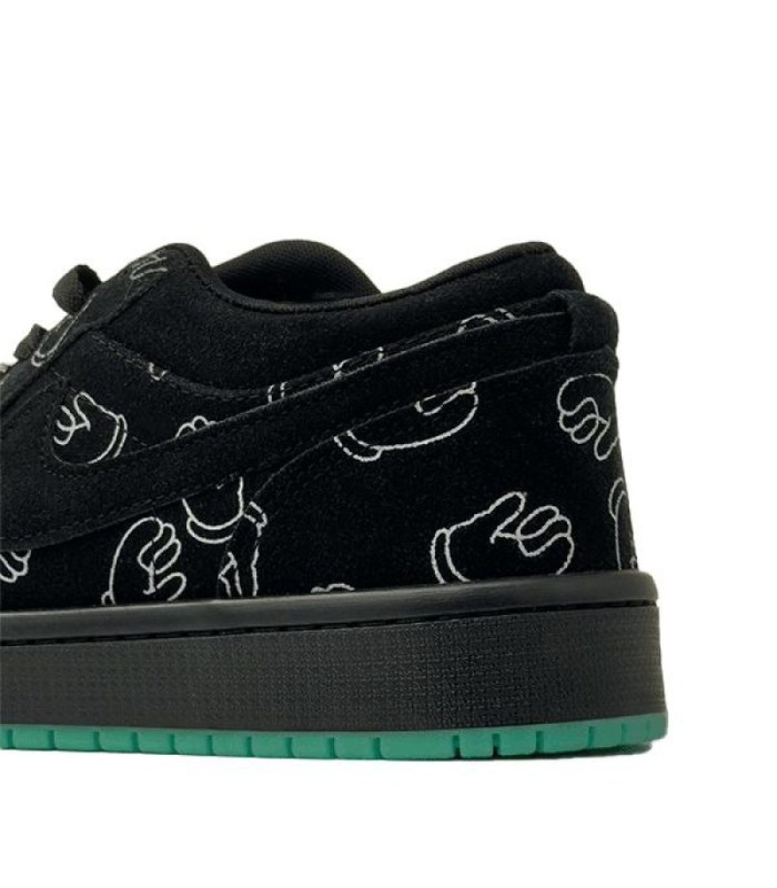 کفش پیاده روی نایک ایر جردن وان بدون ساق تراویس اسکات کواز Nike air jordan 1 low Travis Scott kaws black