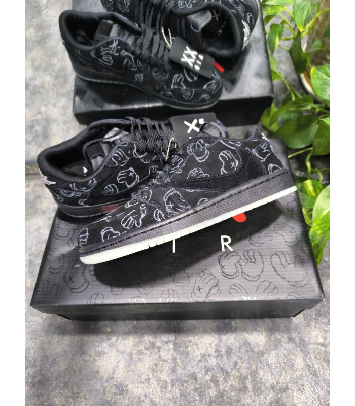 کفش پیاده روی نایک ایر جردن وان بدون ساق تراویس اسکات کواز Nike air jordan 1 low Travis Scott kaws black