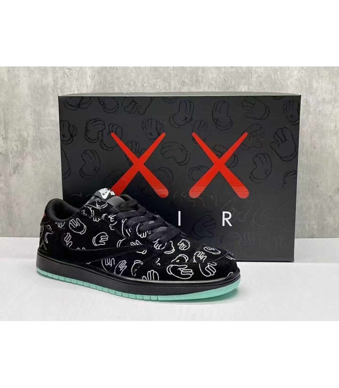 کفش پیاده روی نایک ایر جردن وان بدون ساق تراویس اسکات کواز Nike air jordan 1 low Travis Scott kaws black