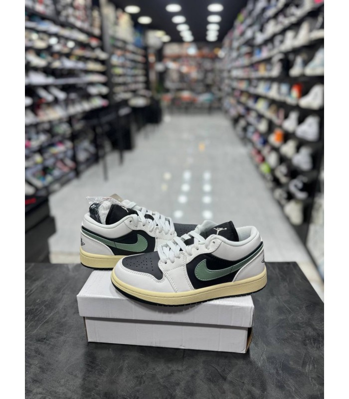 کفش پیاده روی نایک ایر جردن وان بدون ساق Nike Air Jordan 1 Low Jade Smoke