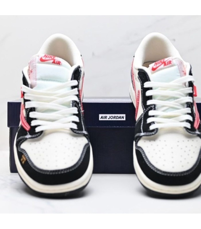 کفش پیاده روی نایک ایر جردن وان بدون ساق تراویس اسکات کواز Nike Air Jordan 1 low Travis Scott Kaws Red Black