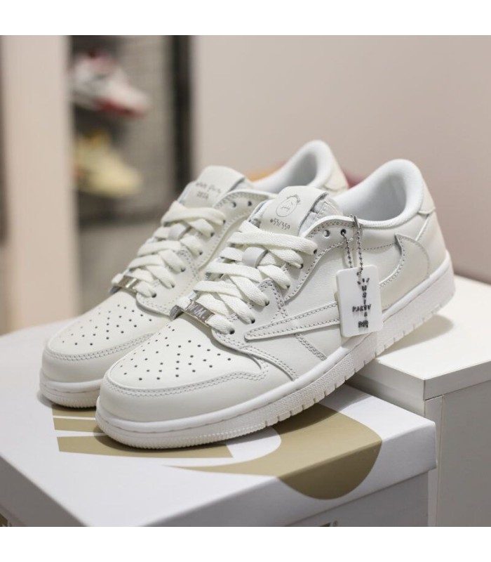 کفش پیاده روی نایک ایر جردن وان بدون ساق تراویس اسکات پارتی Nike air jordan 1 low Travis Scott White Party