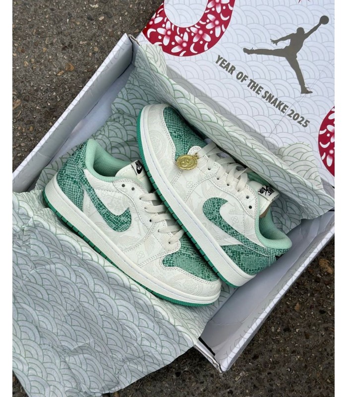 کفش پیاده روی نایک ایر جردن وان بدون ساق Nike air jordan 1 Low Year Of The Snake