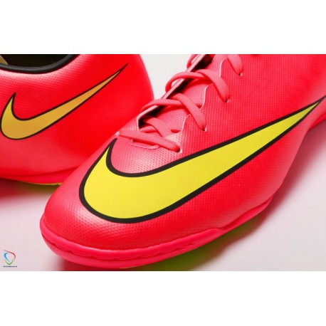 کفش 2014 قرمز Nike Mercurial